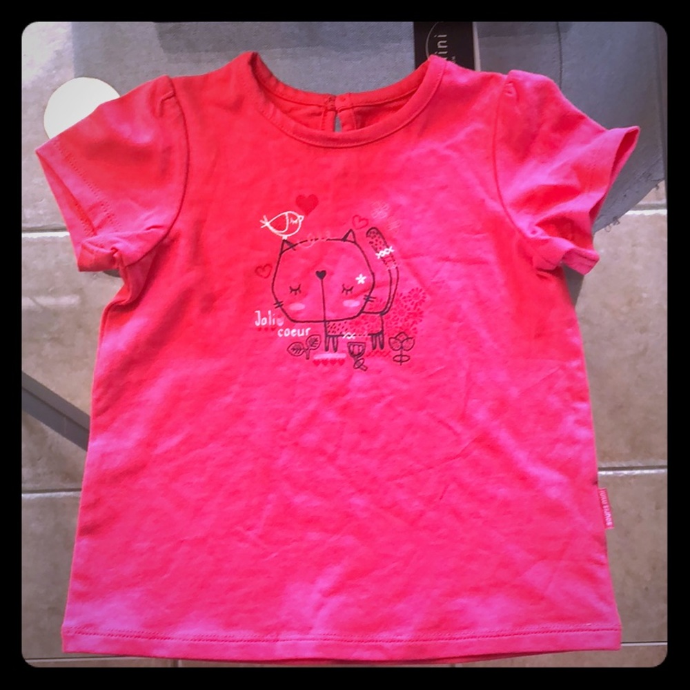 Short sleeve pink t-shirt
